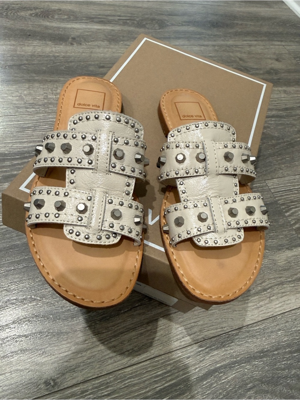 Dolce Vita WESLA stud slide